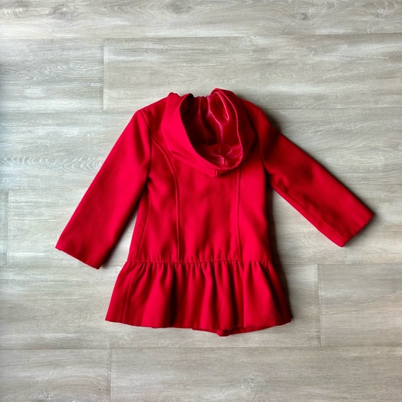 Beautiful red coat with hood - Picture 6 of 6